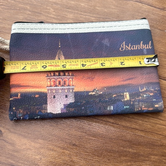 New istanbul Galata Tower Small Flat Amenity Bag - Picture 5 of 9